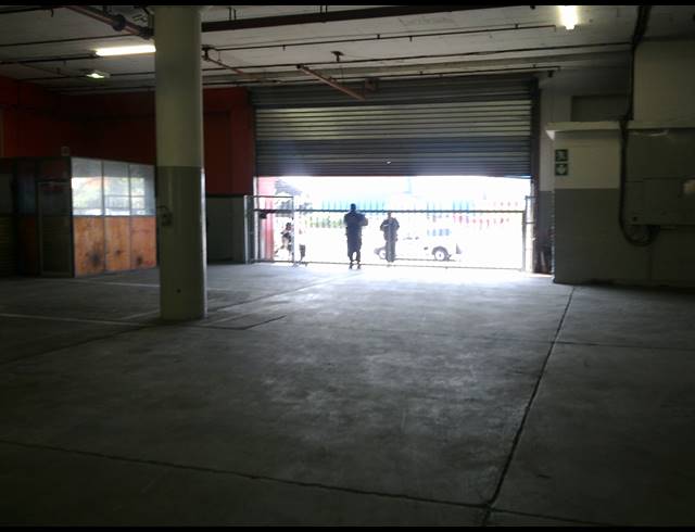 7,677M² WAREHOUSE TO LET IN BLUFF